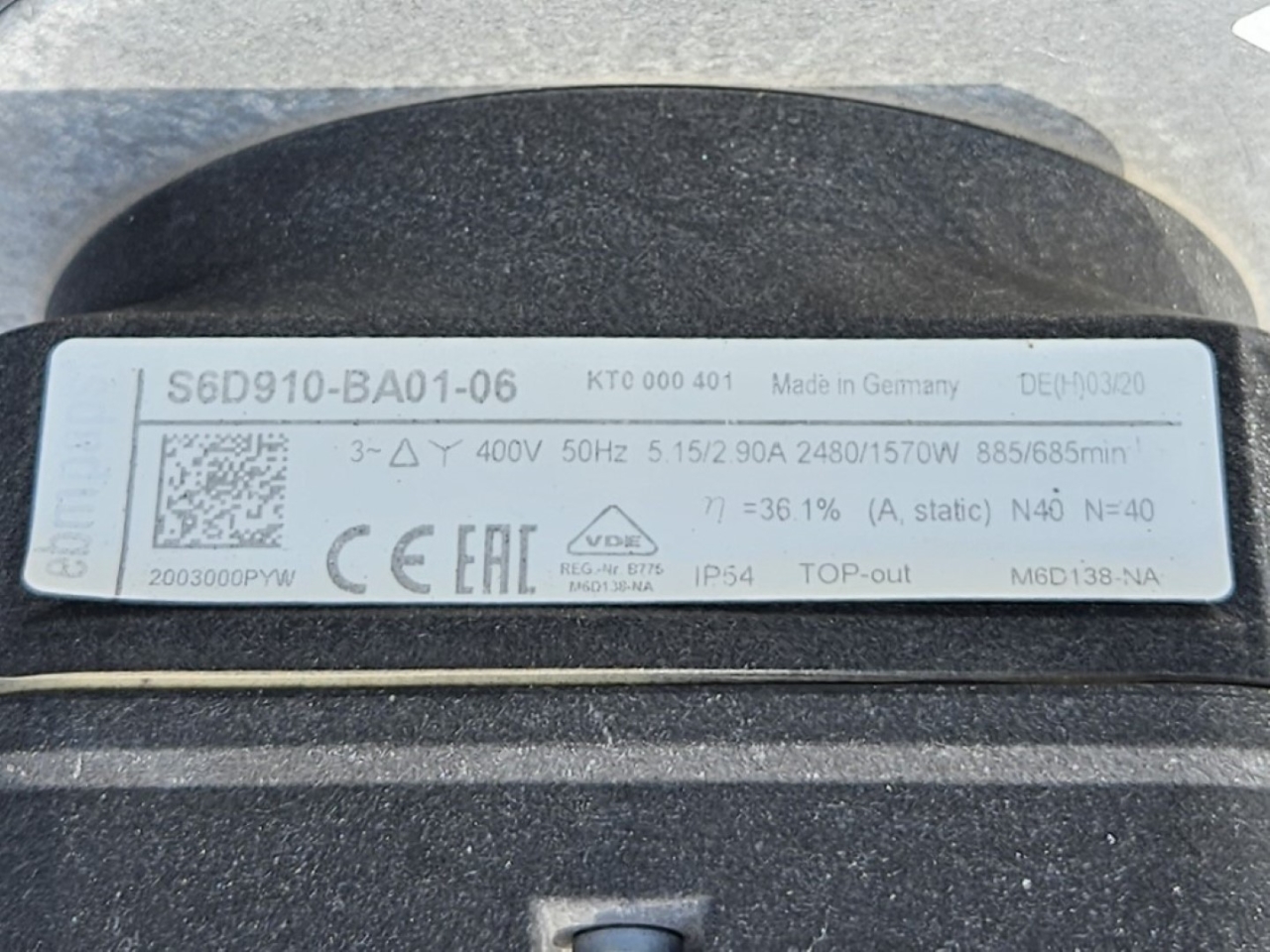 Used Thermofin TCH.3-091-23-B-M-D5-BC-02 air-cooled condenser Freon | HOS BV