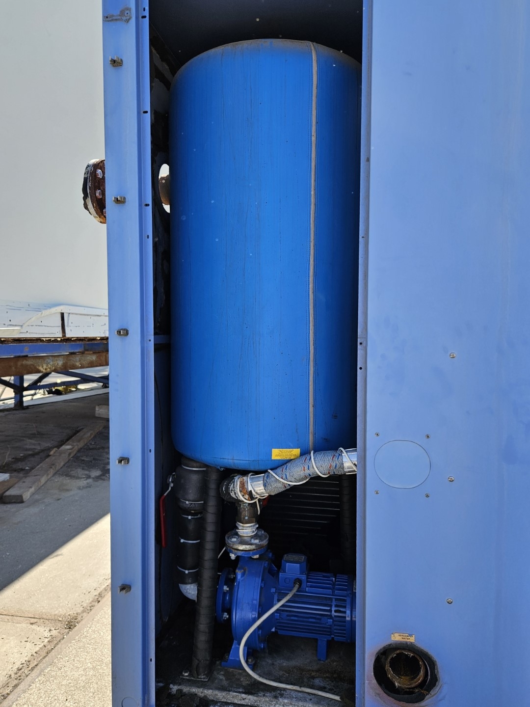 Used Western ZETA 2002 16.4 air-cooled chiller R407C | HOS BV